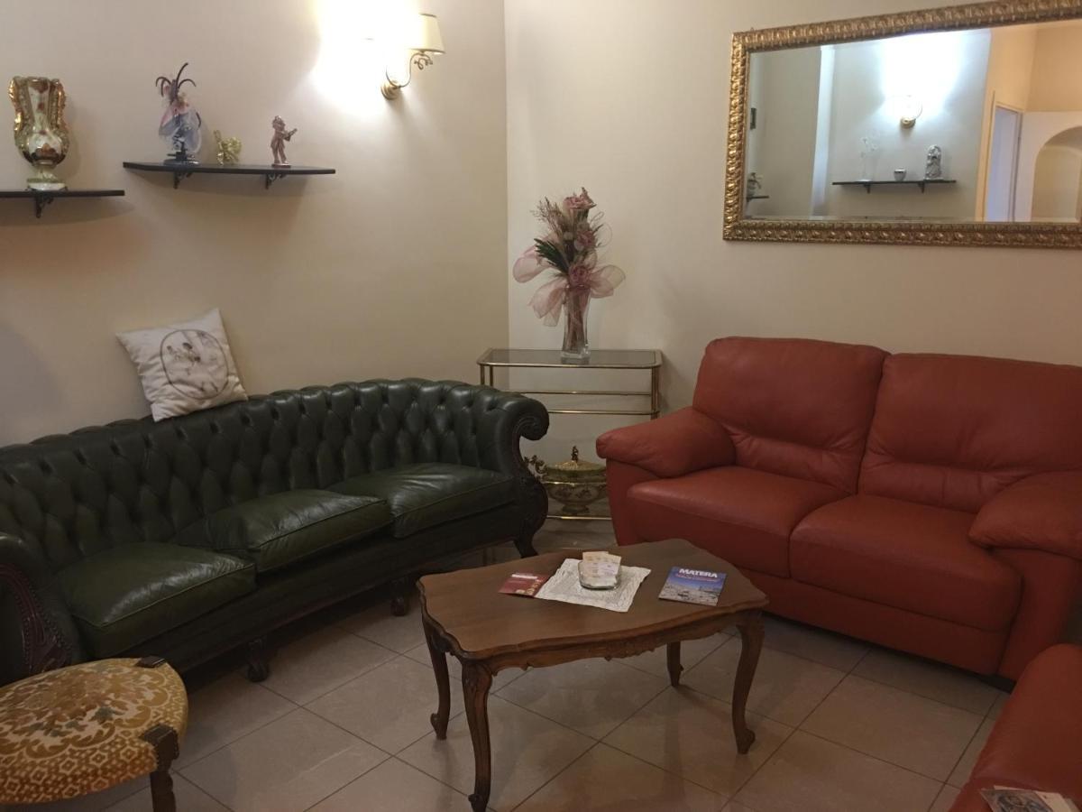 La Tua Casa A Matera Apartment Luaran gambar